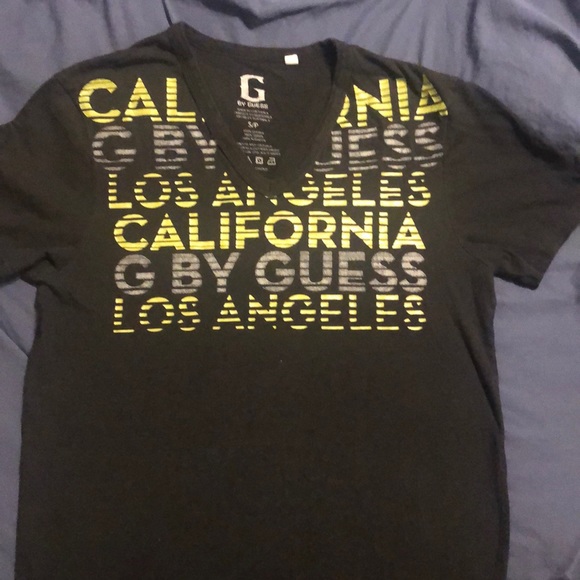 T shirt small - Picture 2 of 4